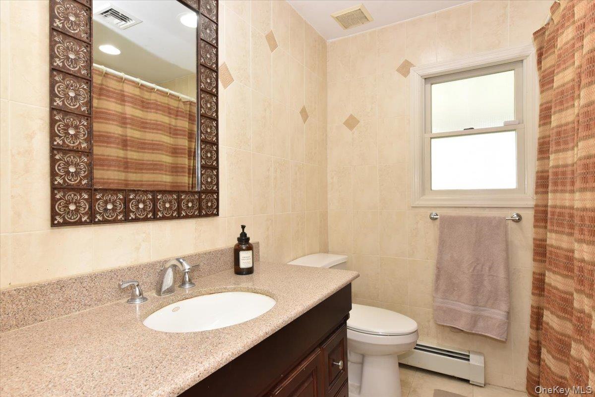 58 YORKSHIRE Road, New Hyde Park, NY 11040