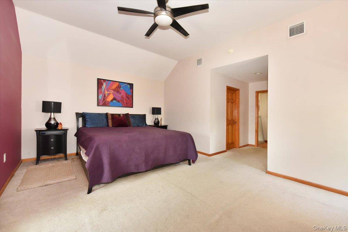 58 YORKSHIRE Road, New Hyde Park, NY 11040