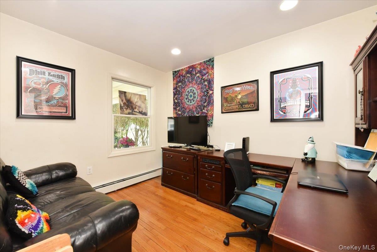 58 YORKSHIRE Road, New Hyde Park, NY 11040