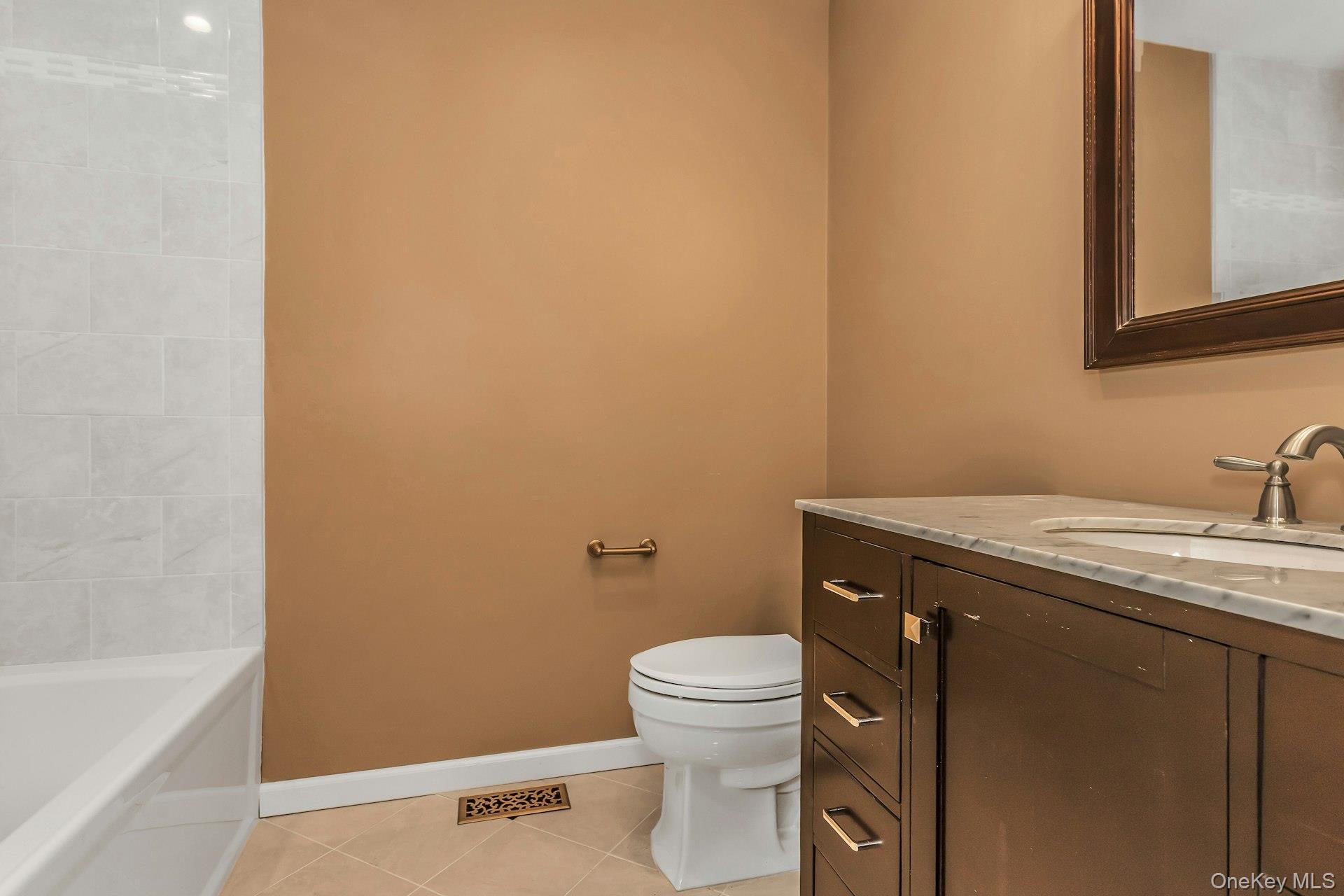 159 Alicia Drive, North Babylon, NY 11703