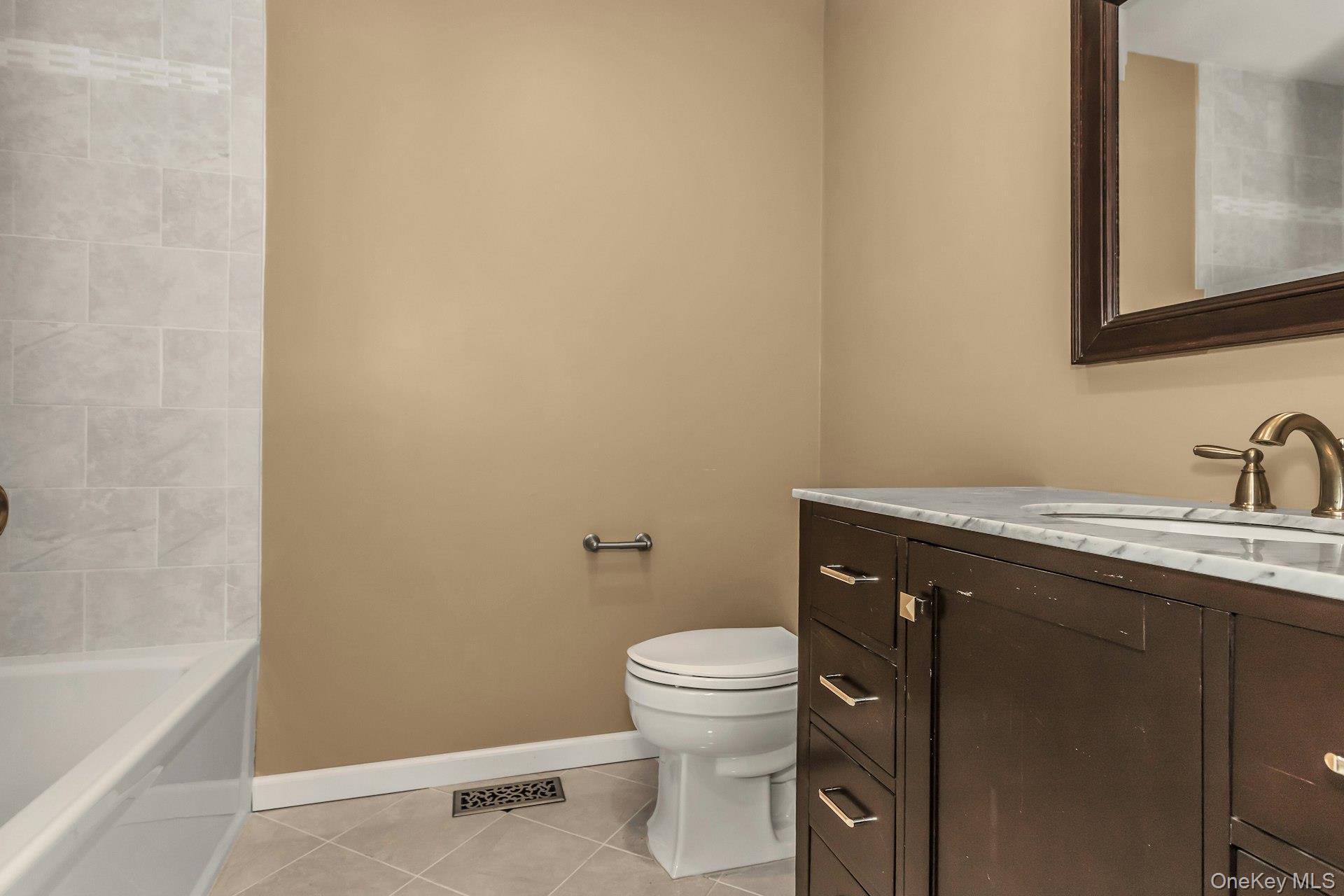 159 Alicia Drive, North Babylon, NY 11703