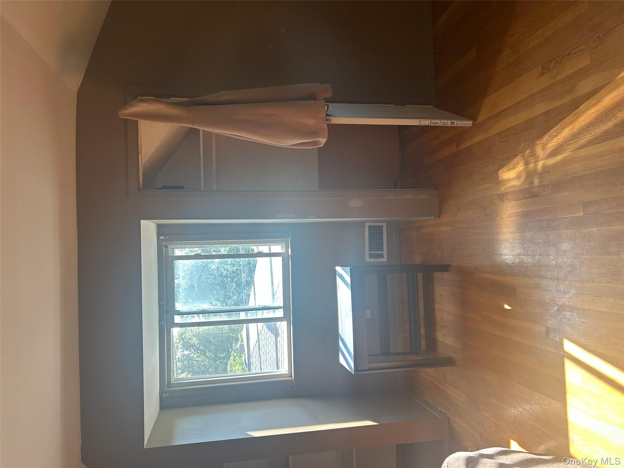 4 Andam Way, Saint James, NY 11780