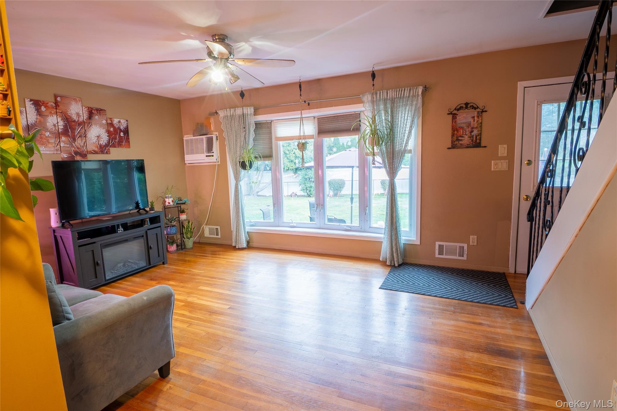 4 Andam Way, Saint James, NY 11780