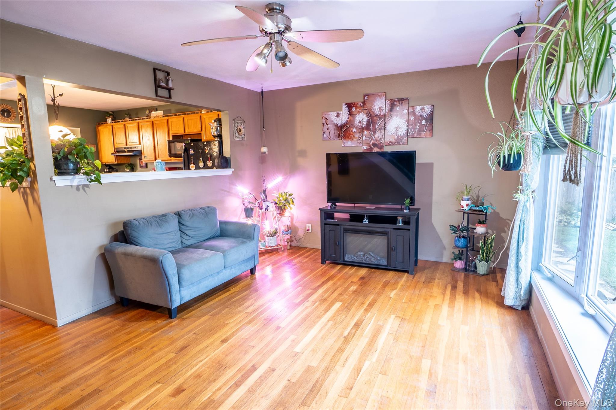 4 Andam Way, Saint James, NY 11780