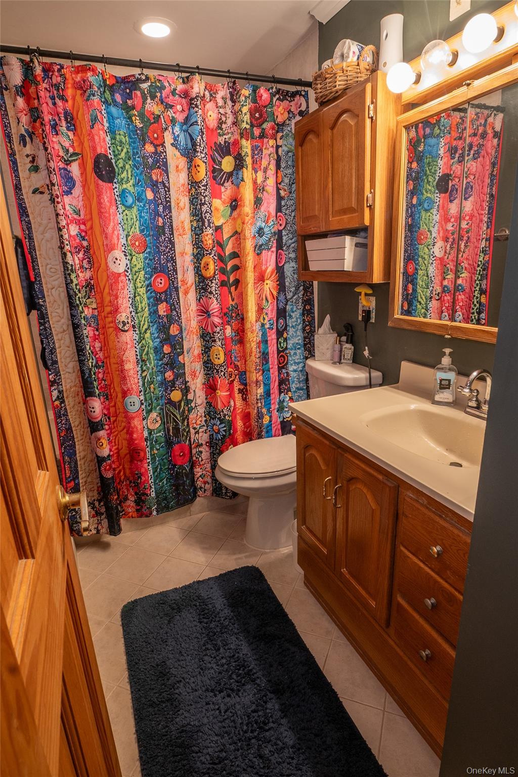 4 Andam Way, Saint James, NY 11780