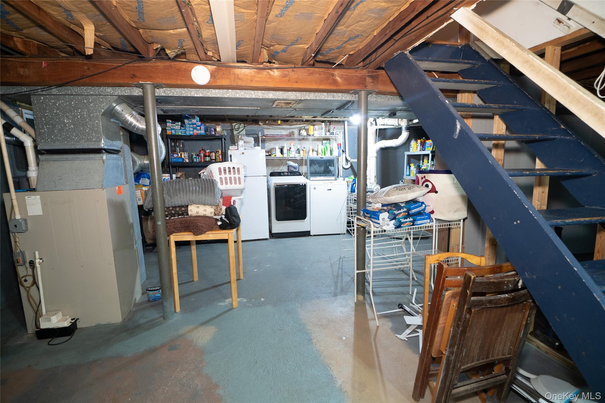 4 Andam Way, Saint James, NY 11780