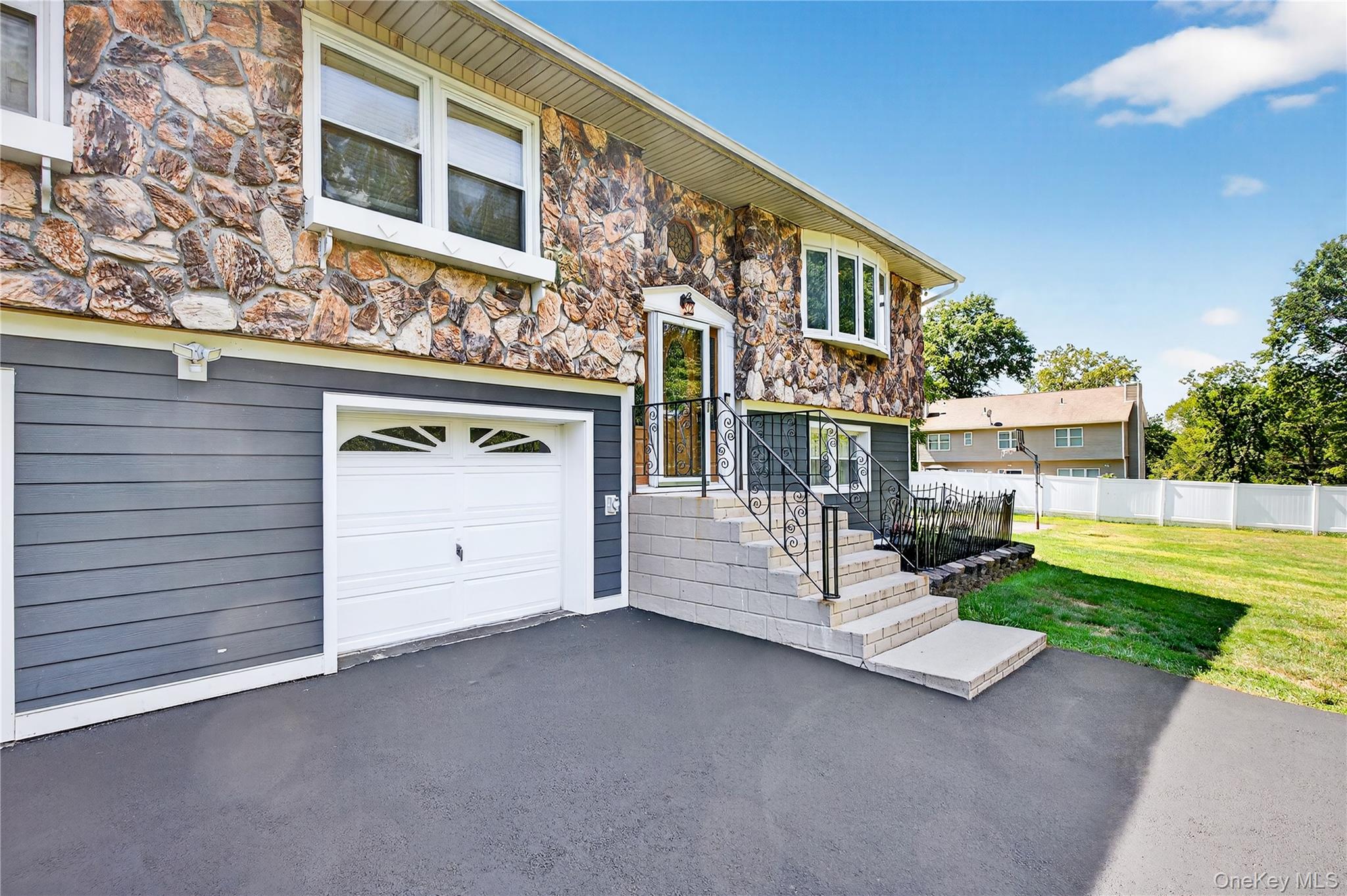 2 Mockingbird Lane, Washingtonville, NY 10992