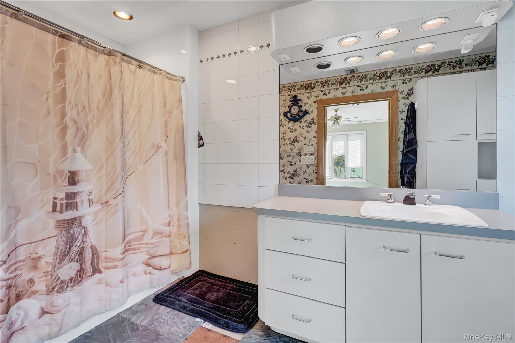 16 Flintlock Drive, Shirley, NY 11967