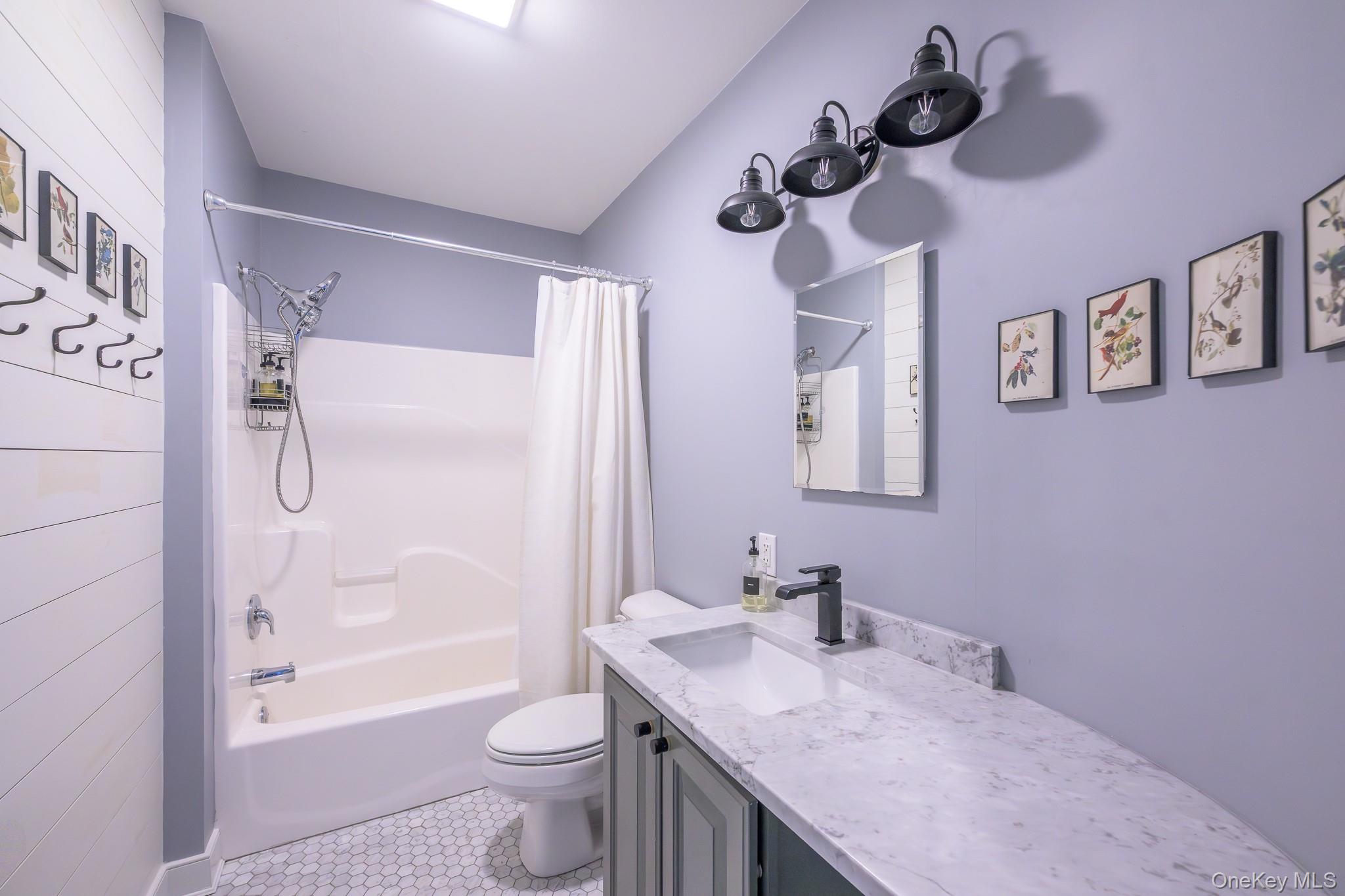 218 Decker Road, Claverack, NY 12521