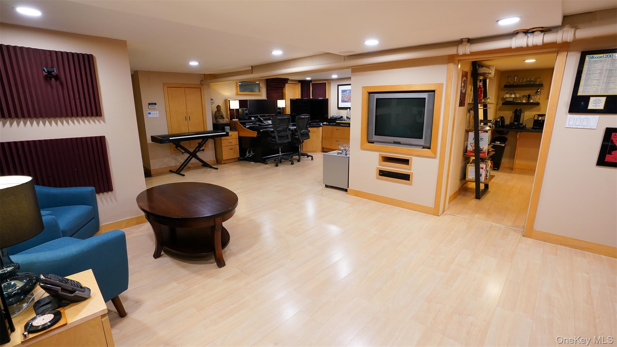 16627 25th Avenue, Whitestone, NY 11357