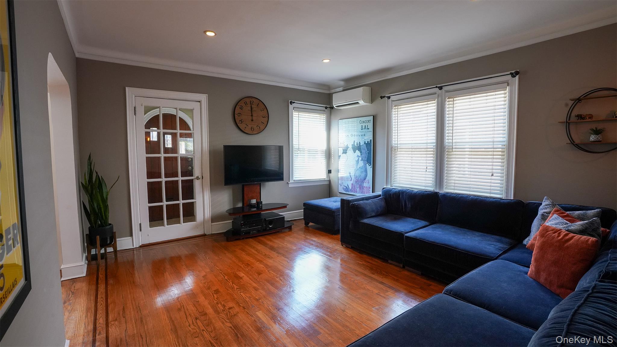 16627 25th Avenue, Whitestone, NY 11357