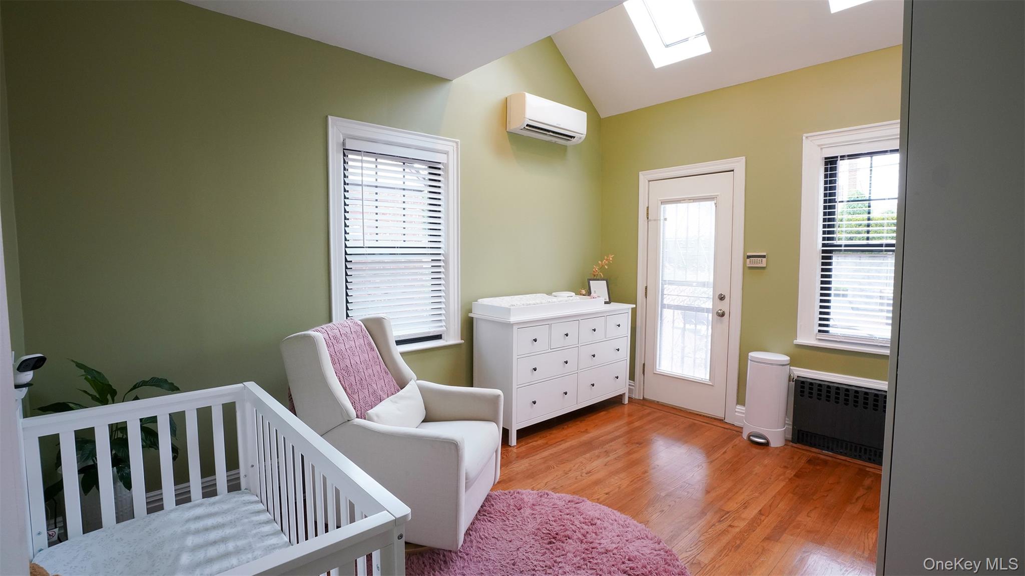 16627 25th Avenue, Whitestone, NY 11357