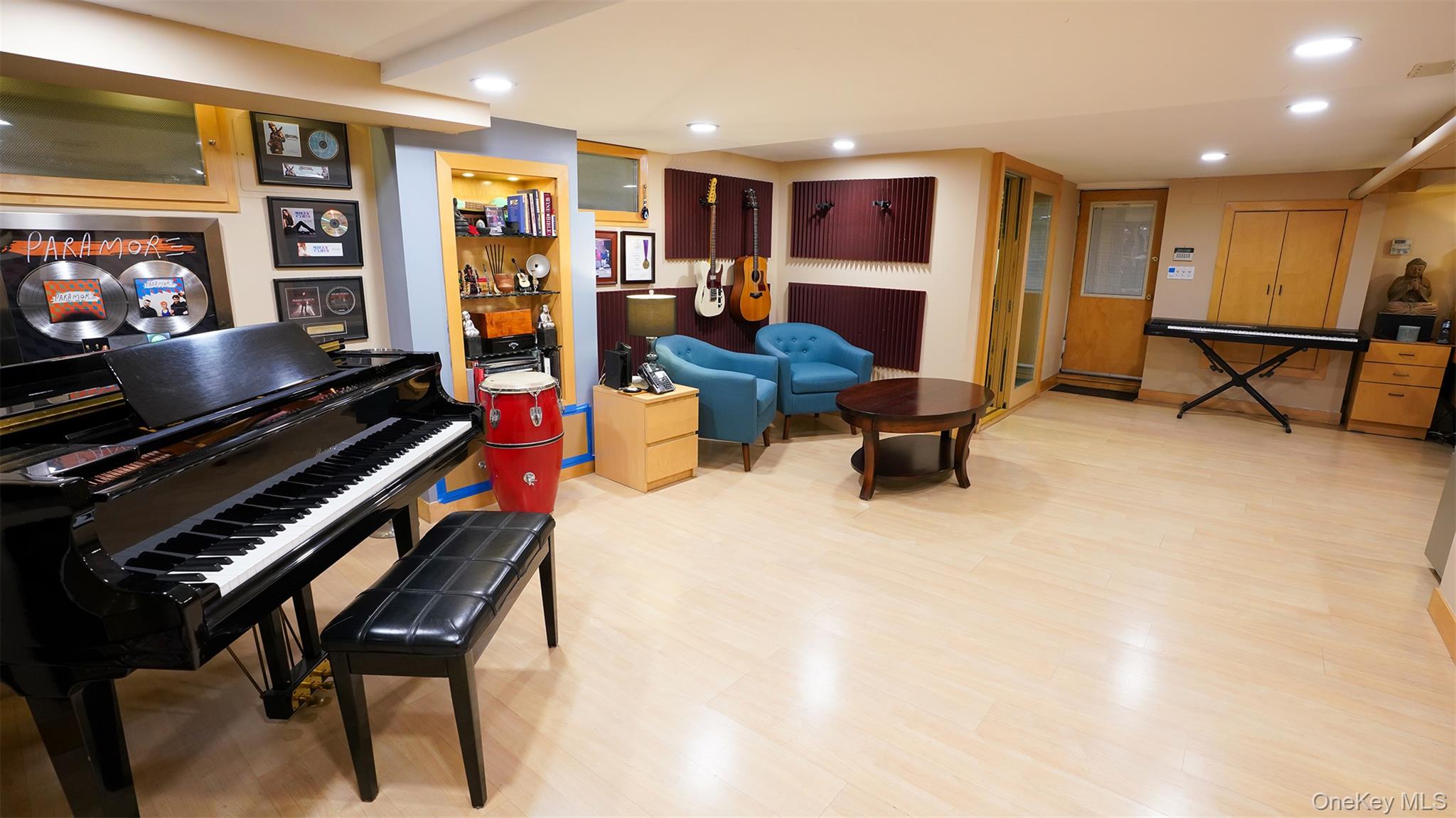 16627 25th Avenue, Whitestone, NY 11357