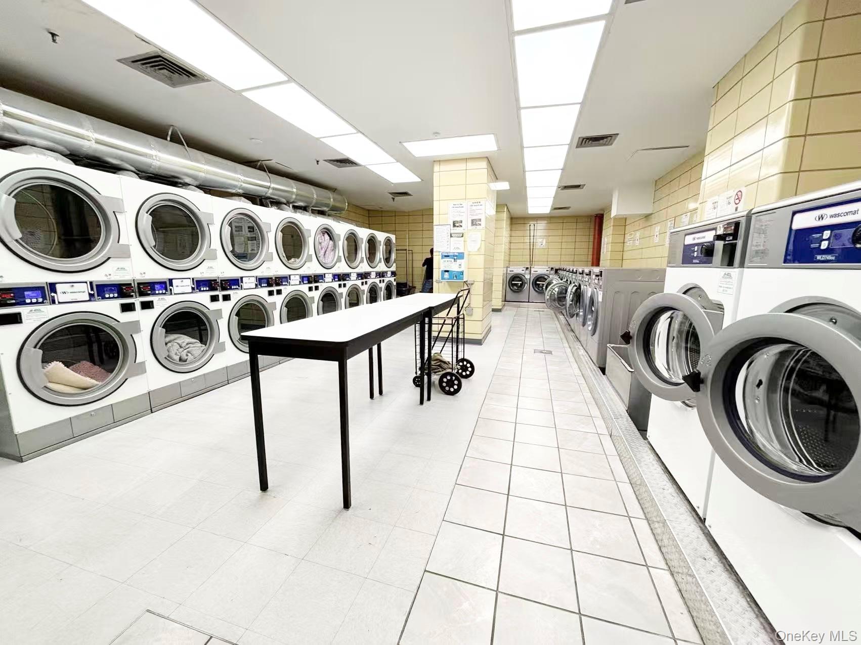 4140 Union Street # 17-A, Flushing, NY 11355