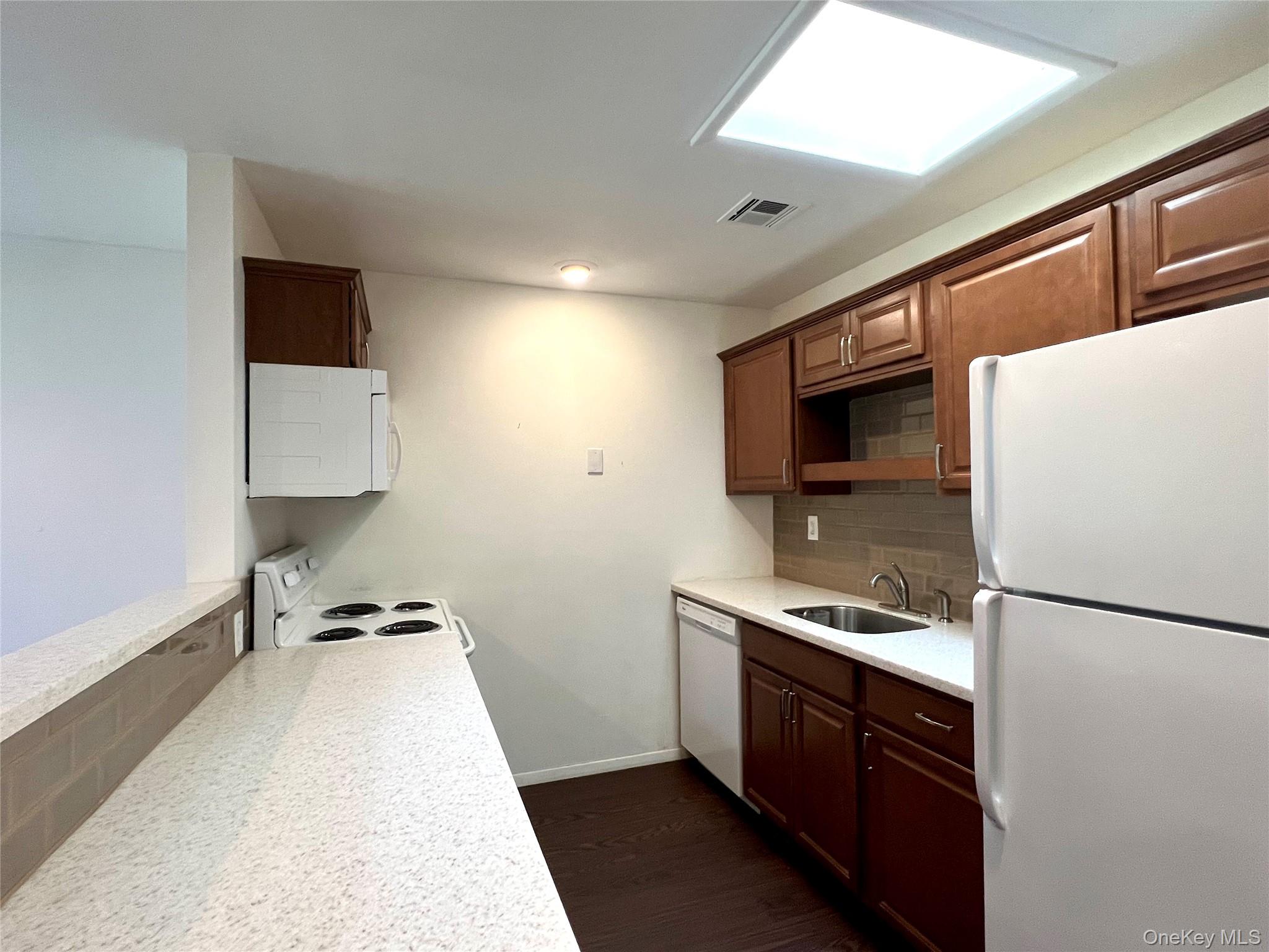 171B Ventry Court # 171B, Ridge, NY 11961