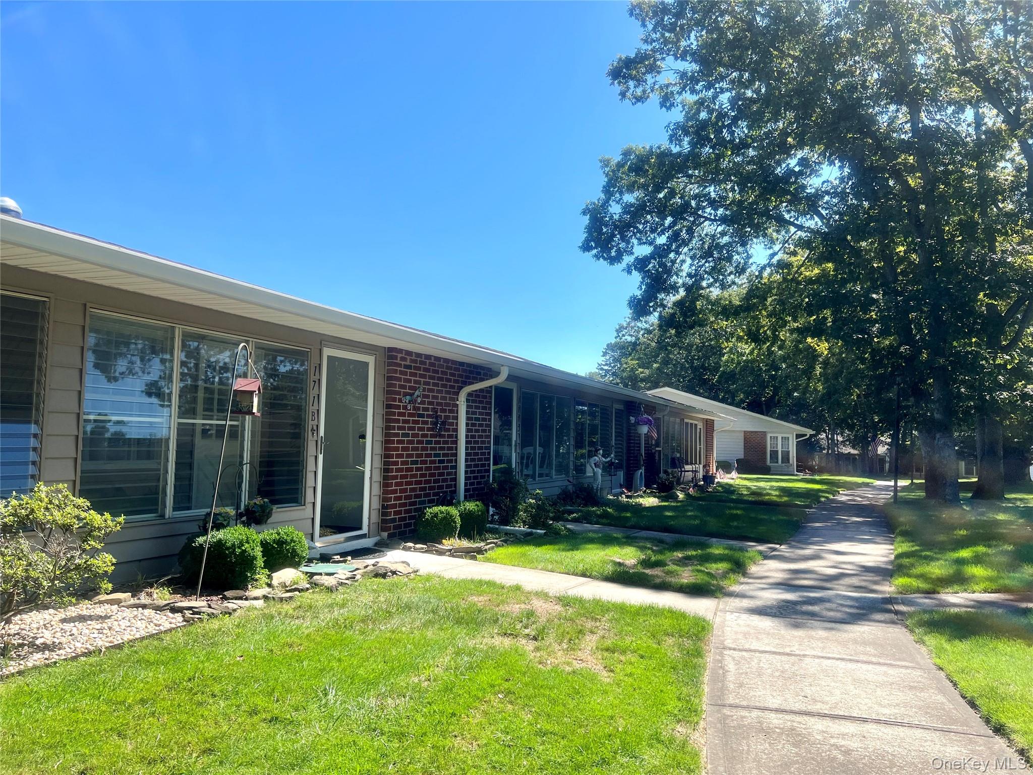 171B Ventry Court # 171B, Ridge, NY 11961