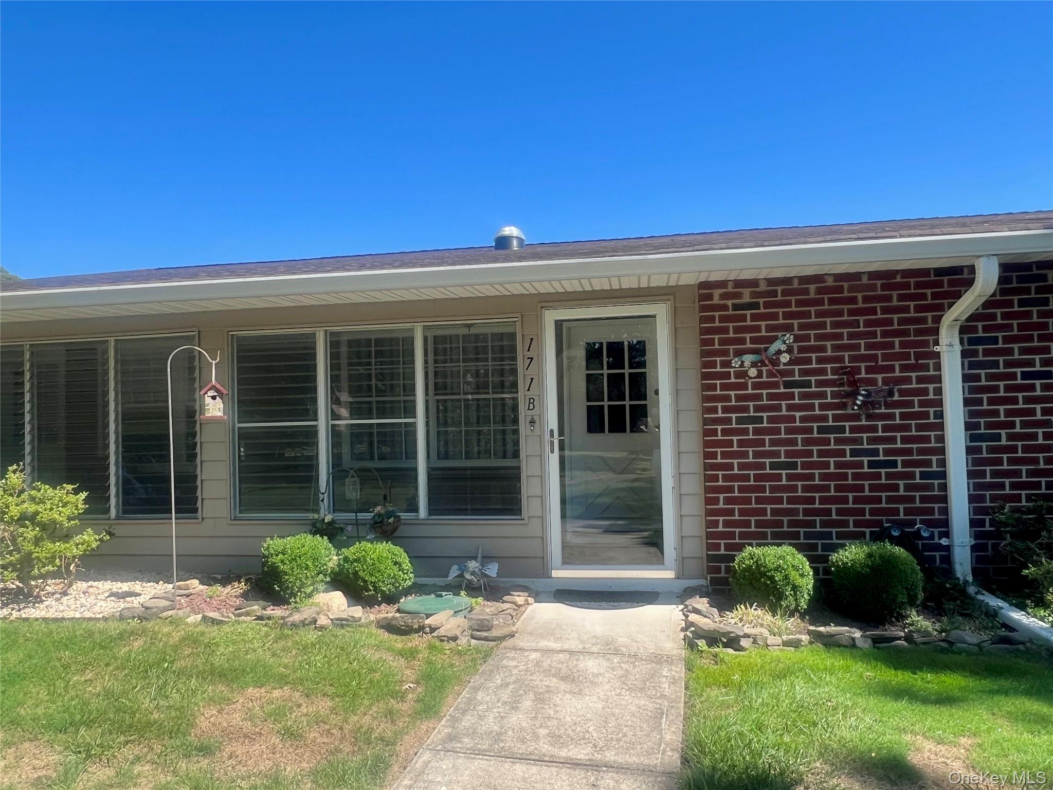 171B Ventry Court # 171B, Ridge, NY 11961