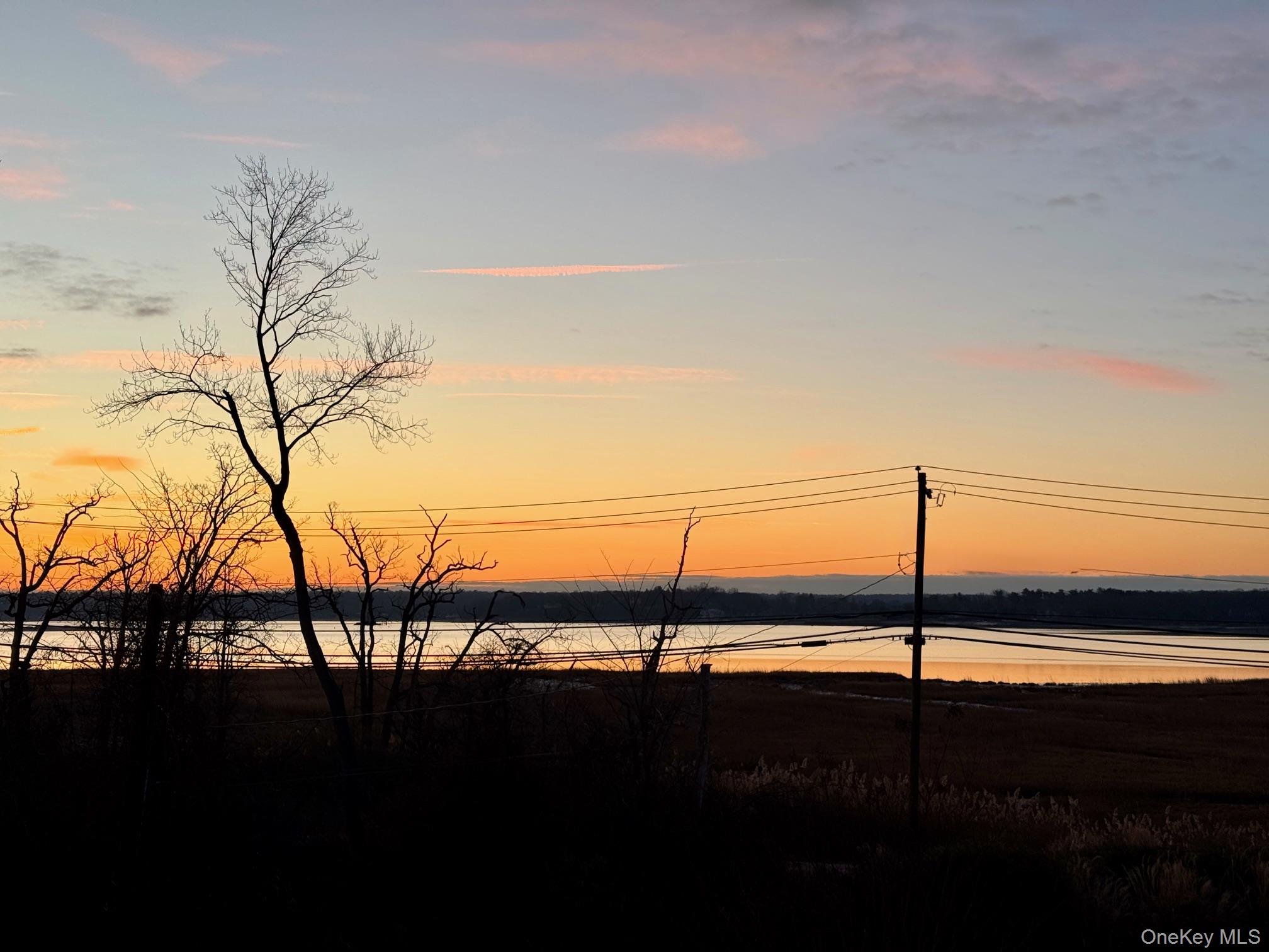 89 Lloyd Harbor Road, Lloyd Harbor, NY 11743