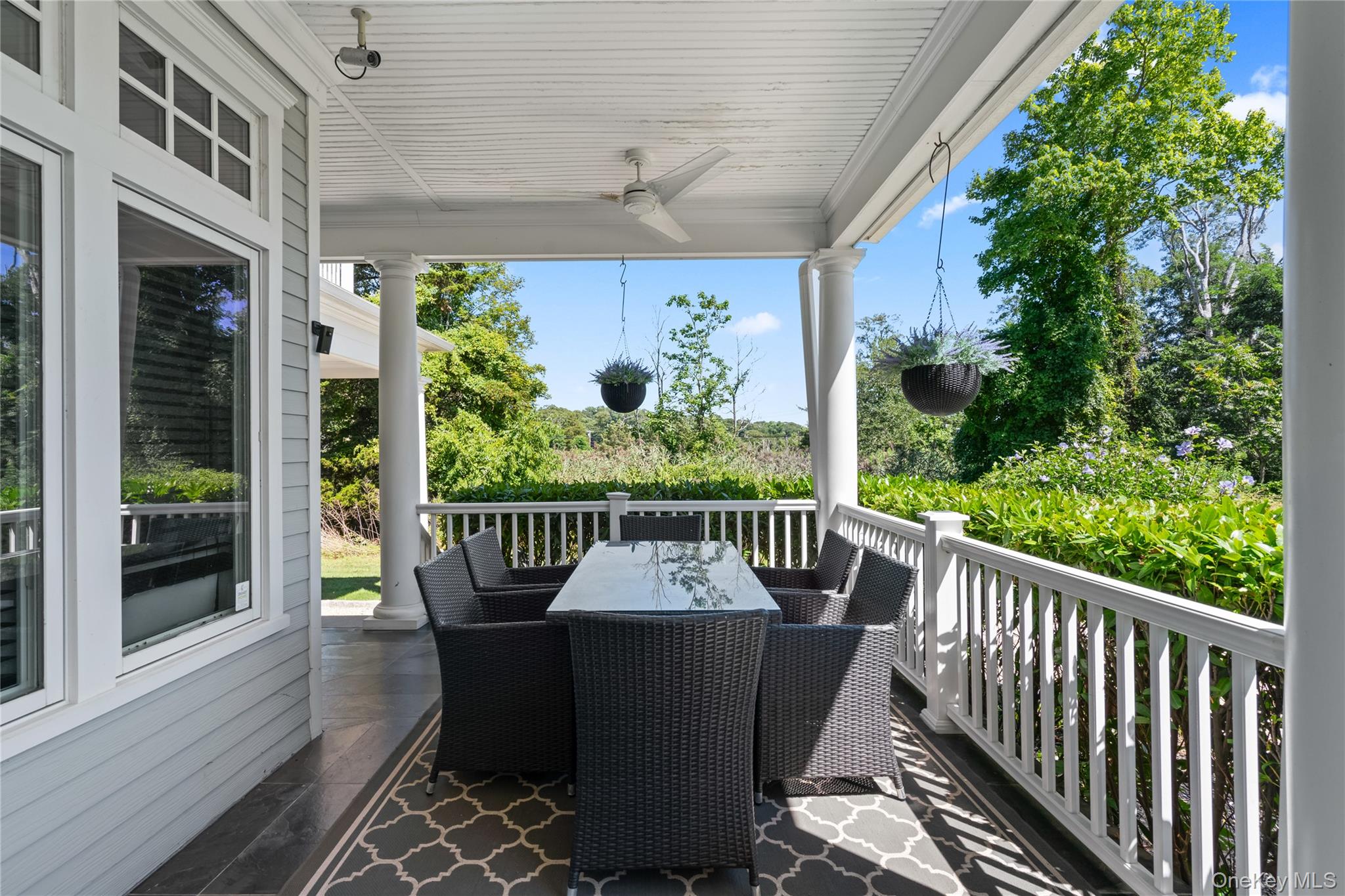 89 Lloyd Harbor Road, Lloyd Harbor, NY 11743