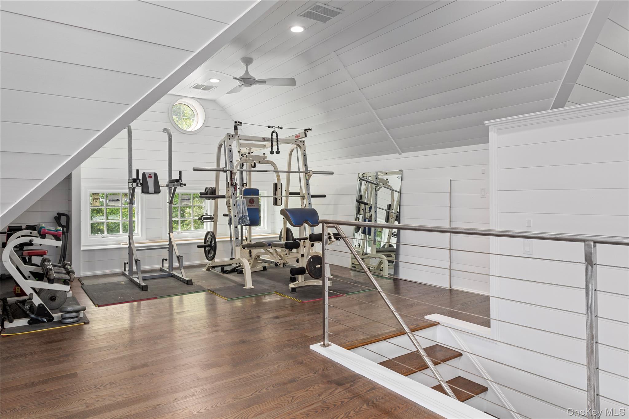 89 Lloyd Harbor Road, Lloyd Harbor, NY 11743