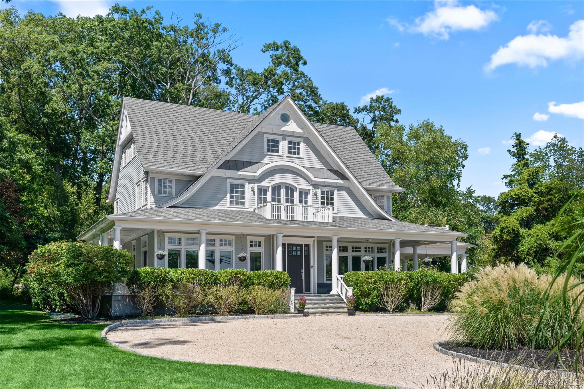 89 Lloyd Harbor Road, Lloyd Harbor, NY 11743
