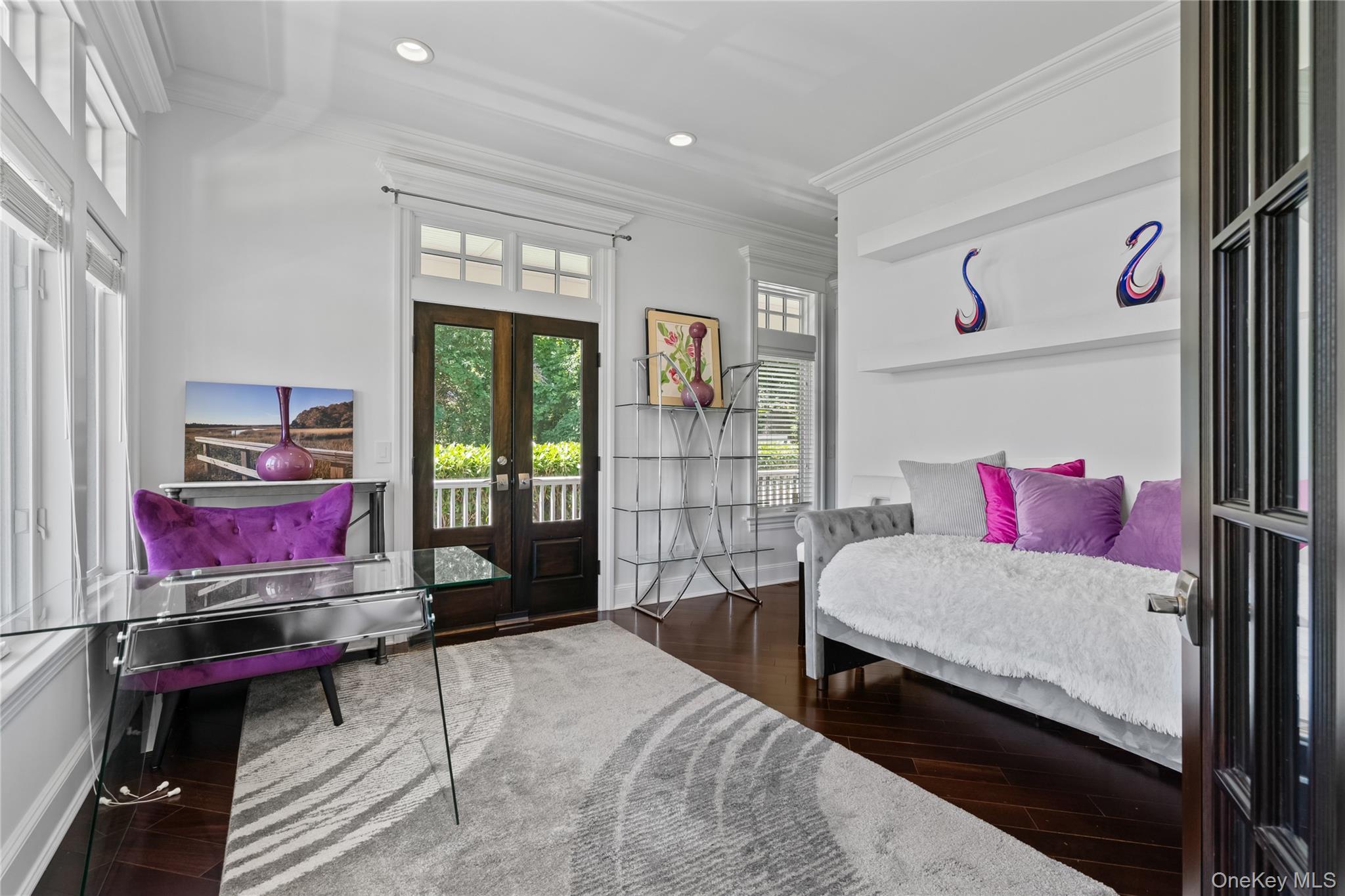 89 Lloyd Harbor Road, Lloyd Harbor, NY 11743