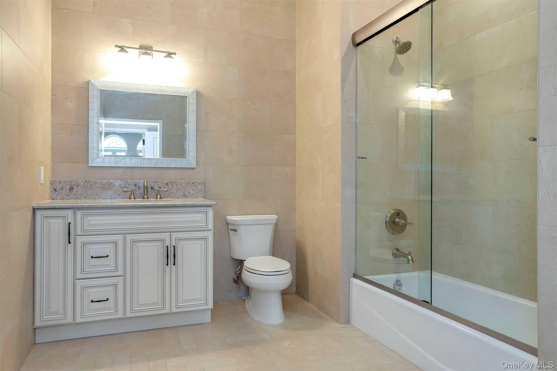 10 Wall Street # 3A, Huntington, NY 11743