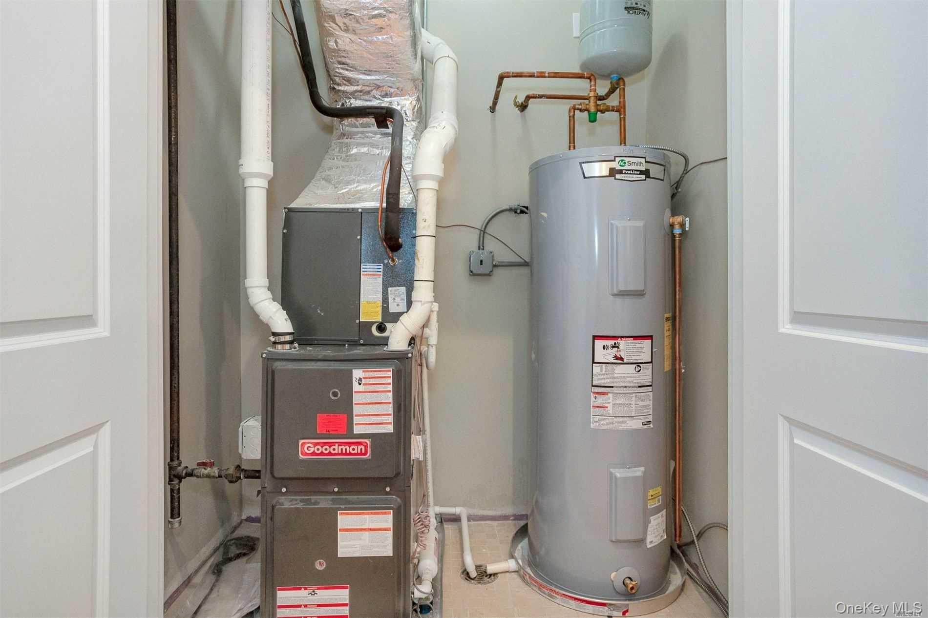 10 Wall Street # 3A, Huntington, NY 11743