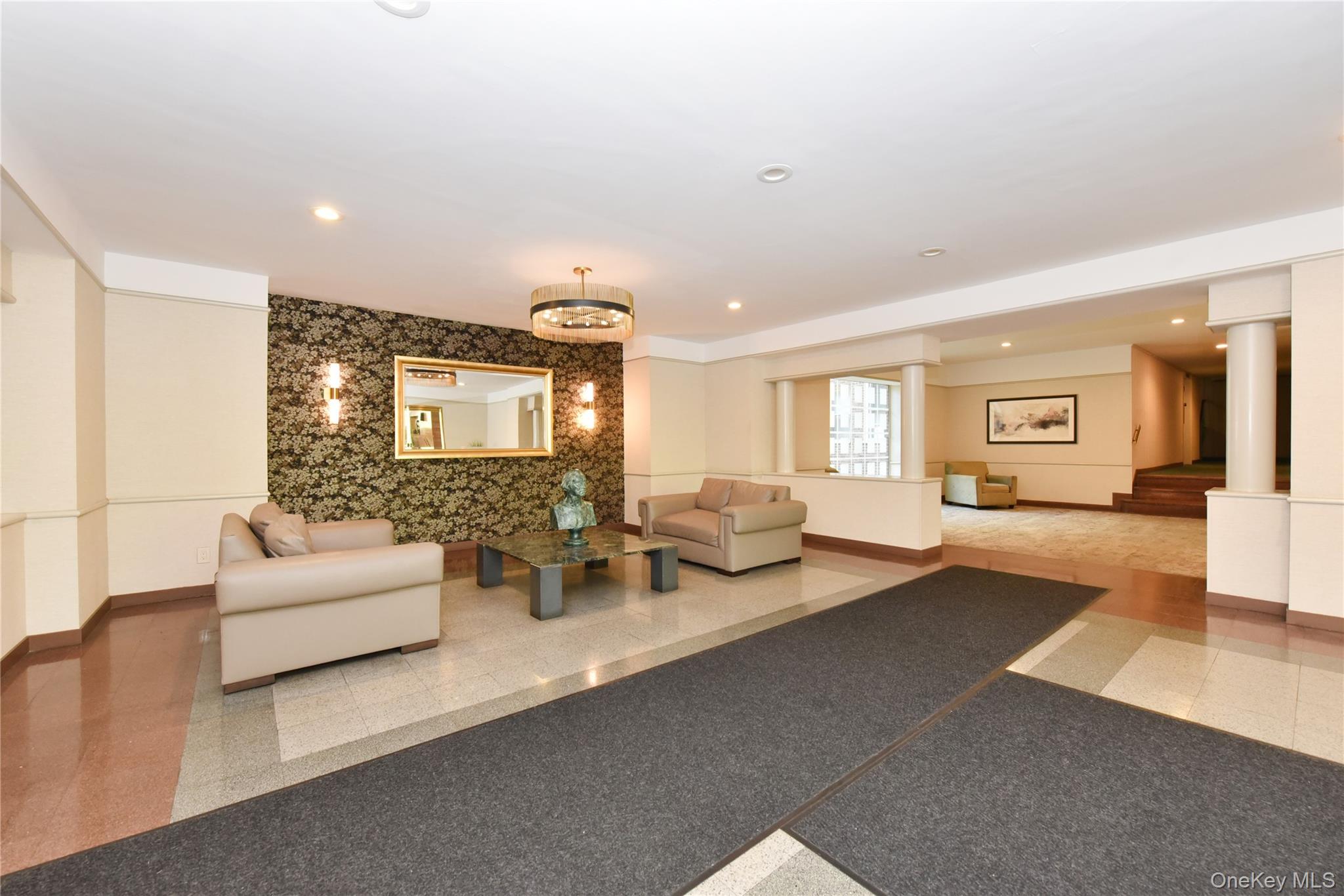 67-66 108th Street # D22, Forest Hills, NY 11375