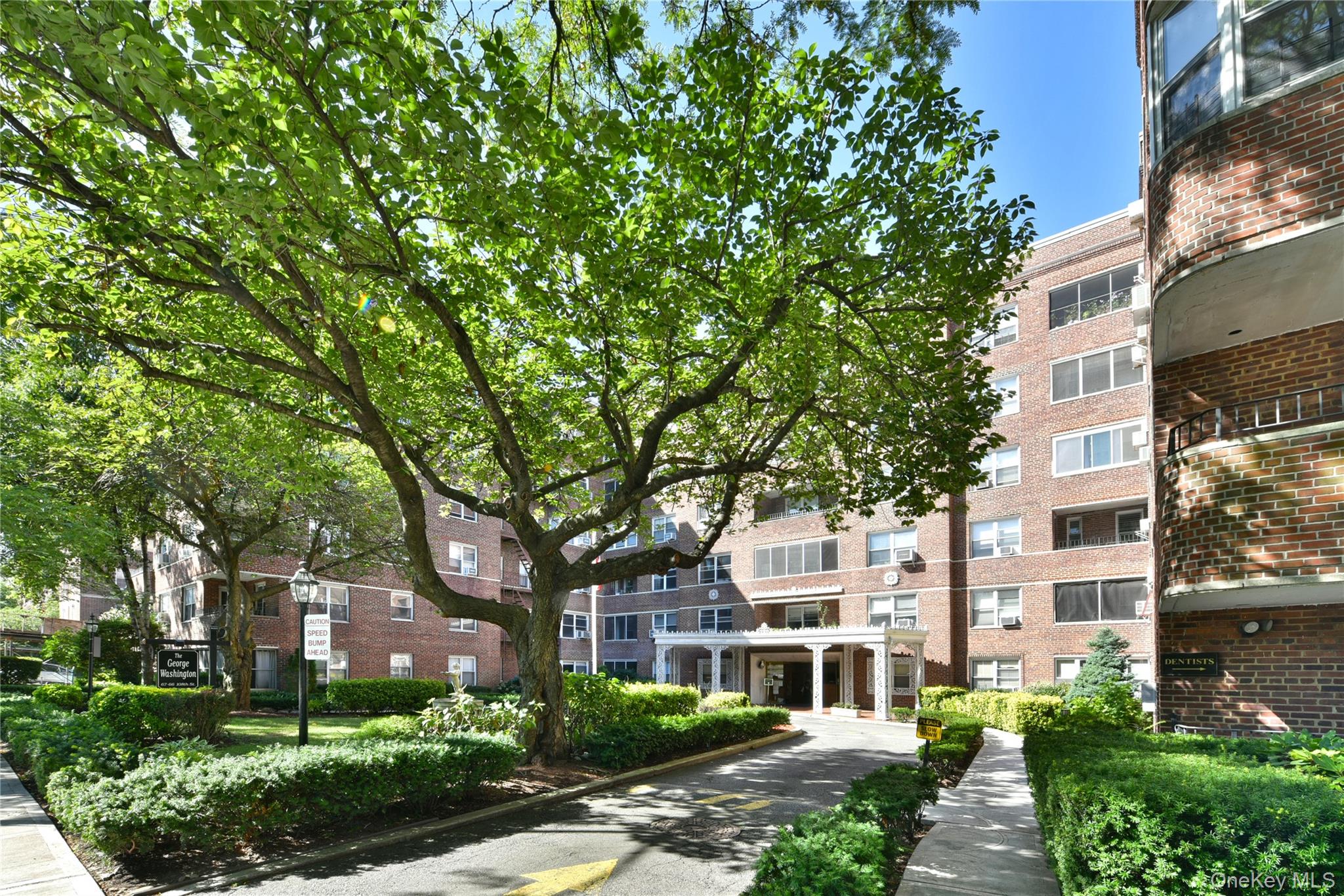 67-66 108th Street # D22, Forest Hills, NY 11375