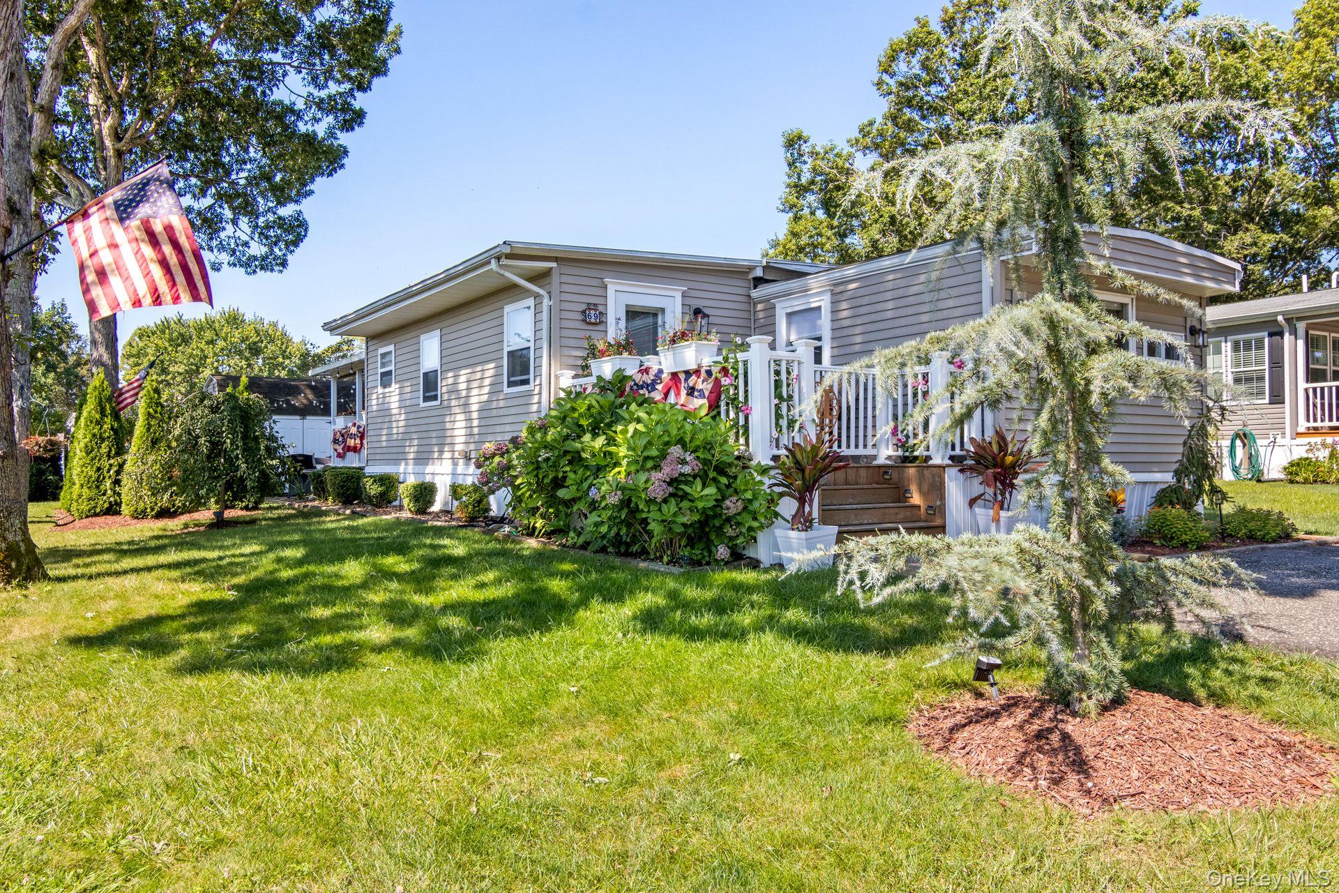 703 Fresh Pond Avenue # 69, Calverton, NY 11933