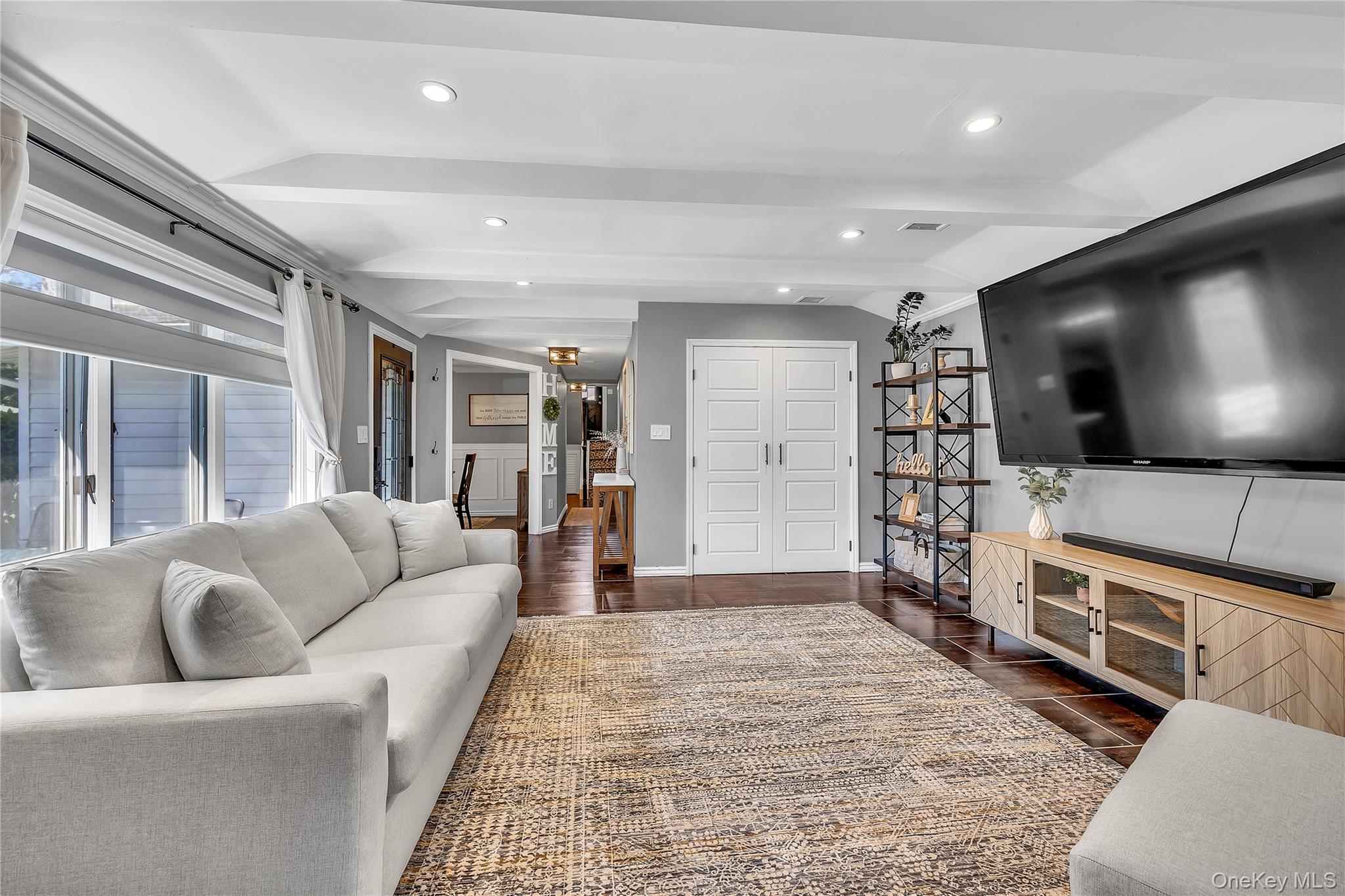 23 Allegheny Drive W, Farmingville, NY 11738