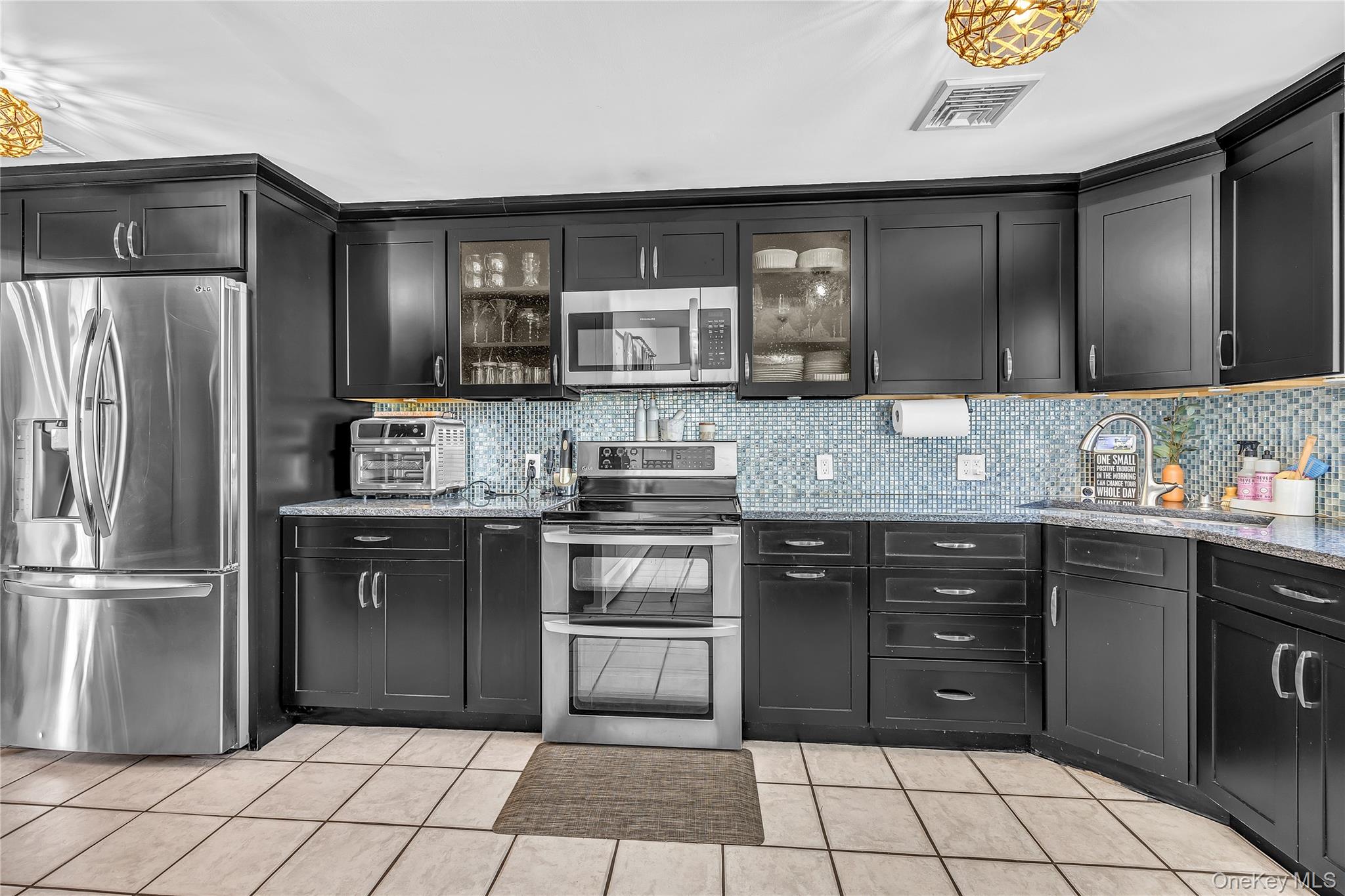 23 Allegheny Drive W, Farmingville, NY 11738