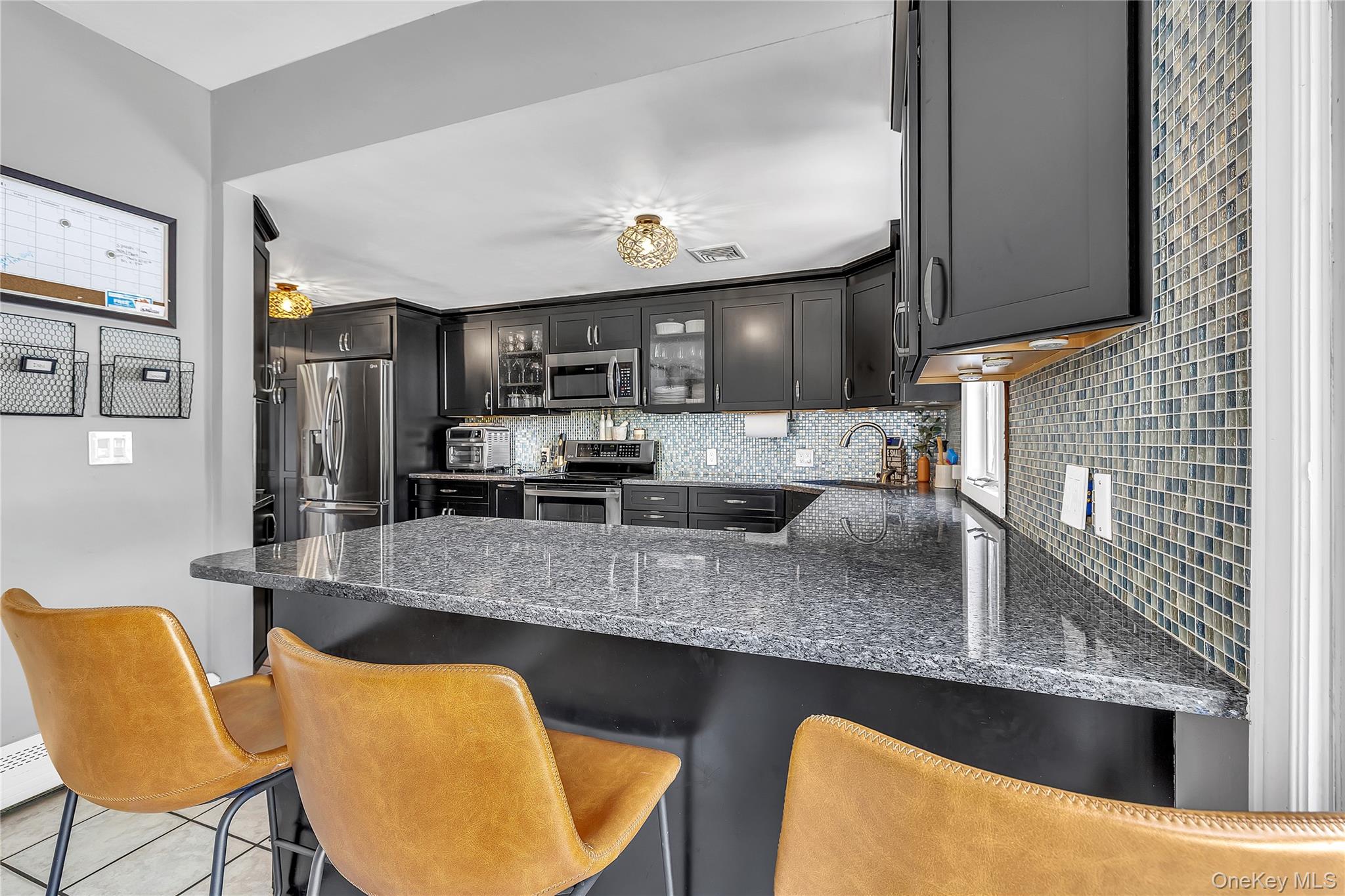 23 Allegheny Drive W, Farmingville, NY 11738