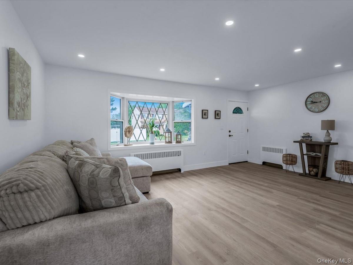 233 Lee Avenue, Hicksville, NY 11801