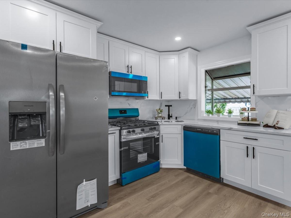 233 Lee Avenue, Hicksville, NY 11801