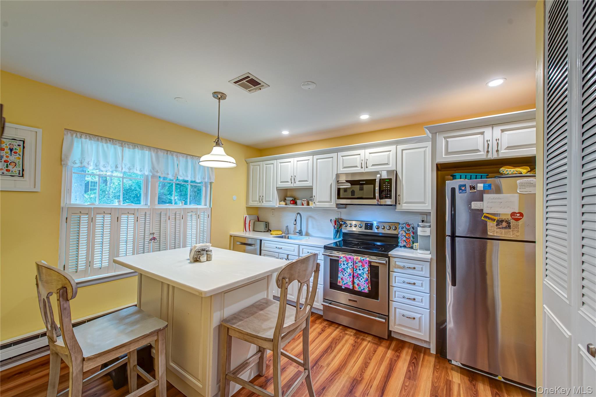 350B Woodbridge Drive # 350B, Ridge, NY 11961