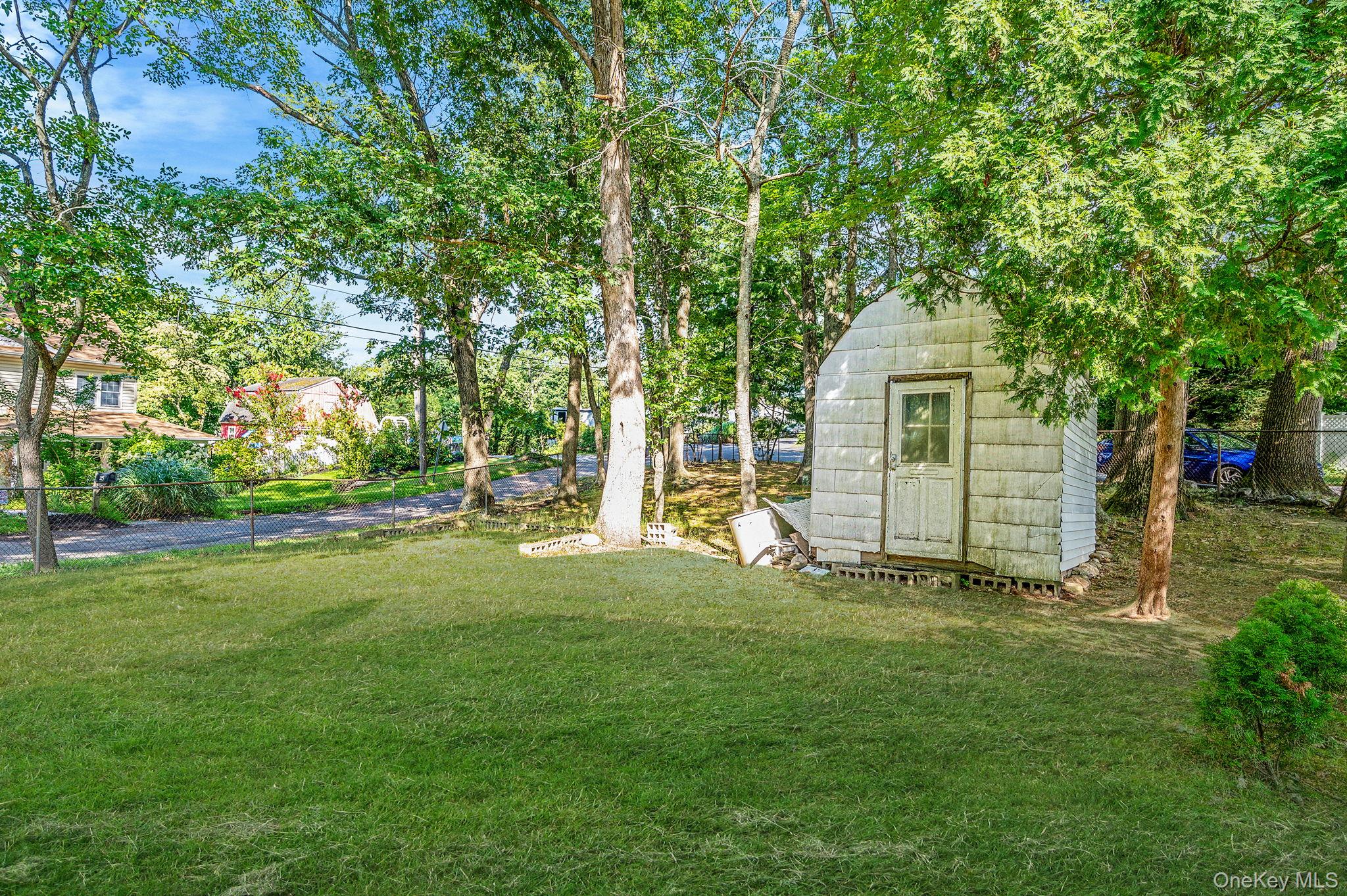 3 Wainscott Drive, Sound Beach, NY 11789