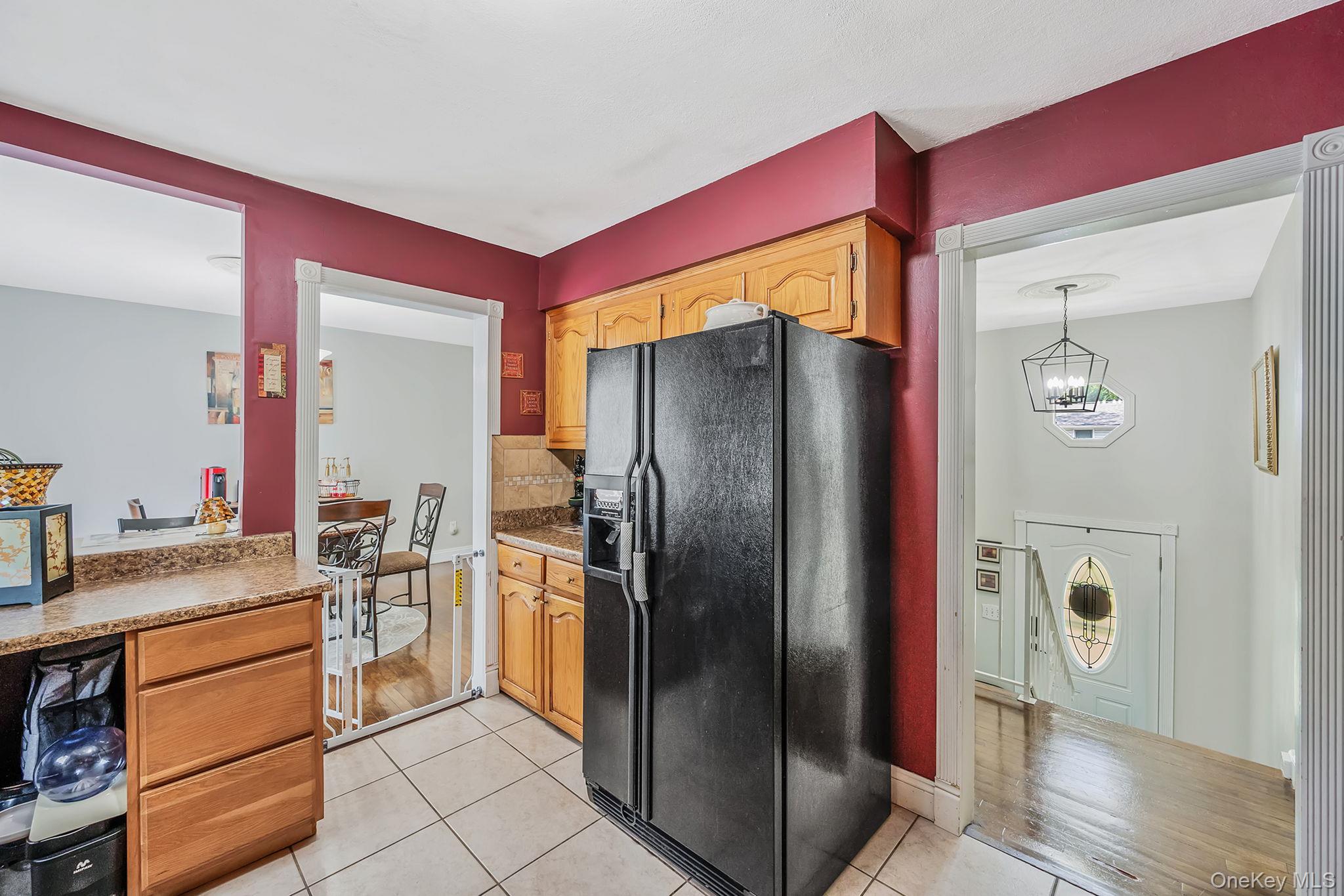 3 Wainscott Drive, Sound Beach, NY 11789