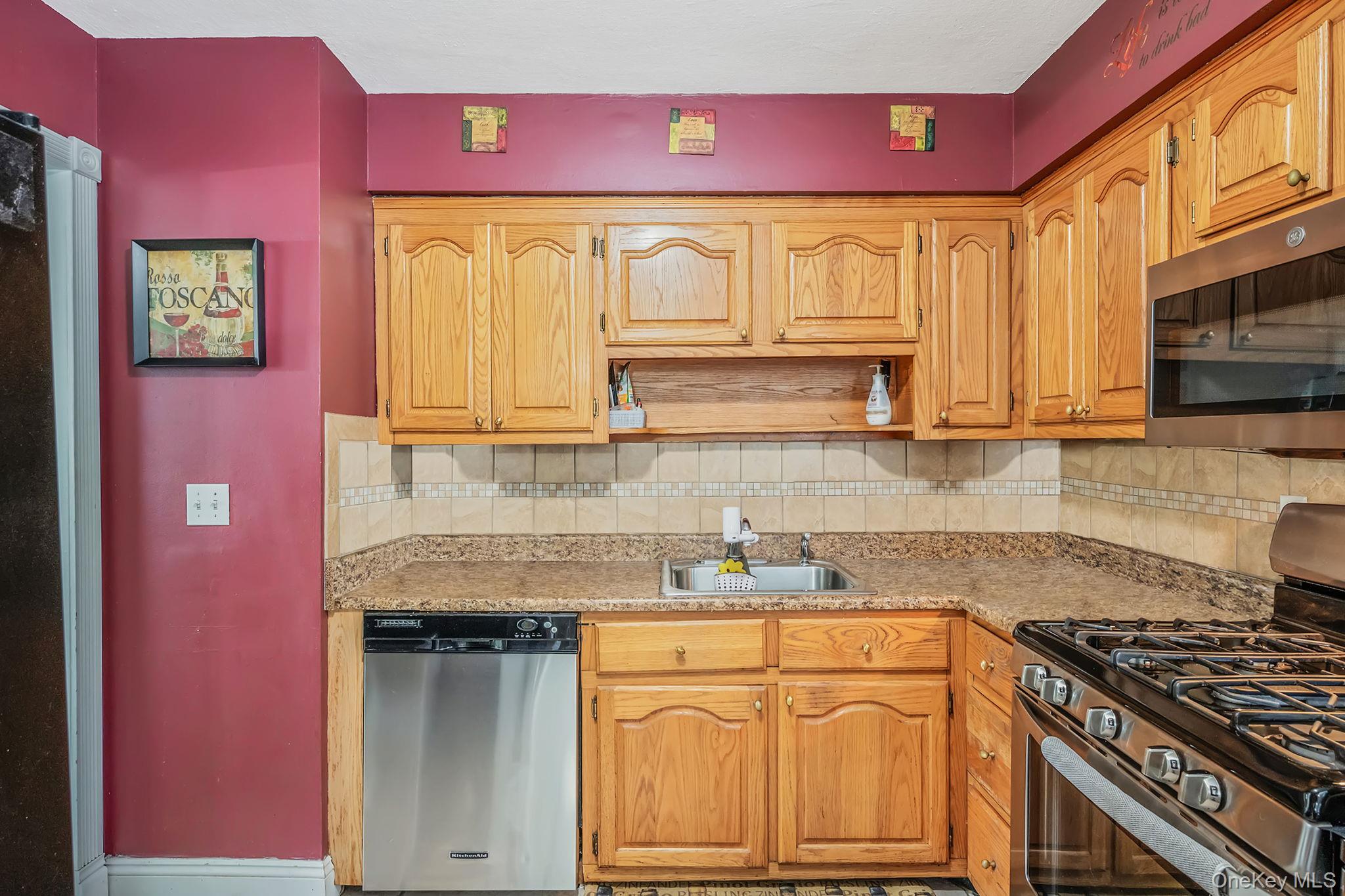 3 Wainscott Drive, Sound Beach, NY 11789