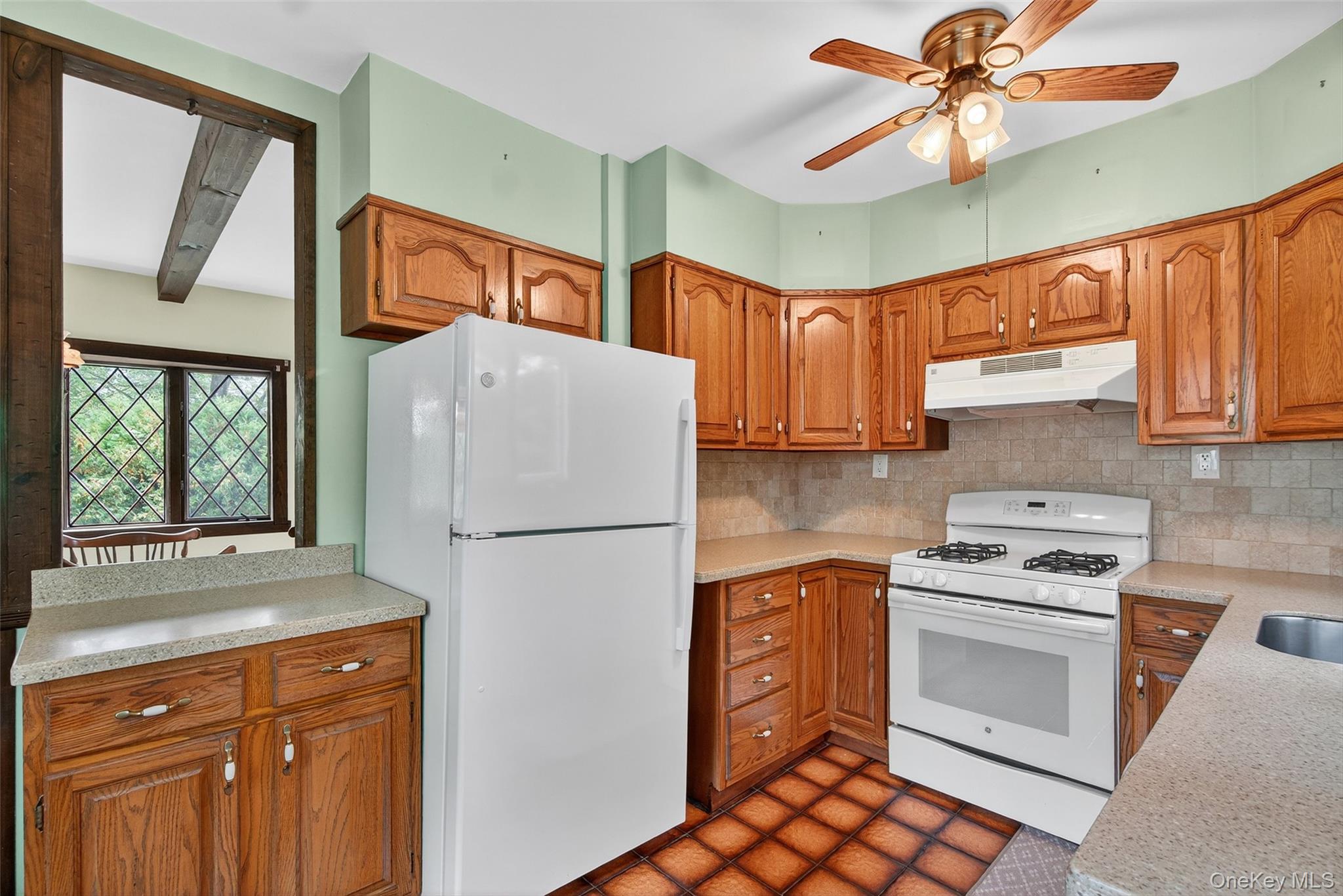 10 Heathcote Road, Carmel, NY 10512