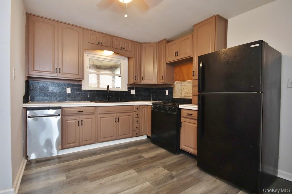 66 Glenwood Avenue, Poughkeepsie, NY 12603