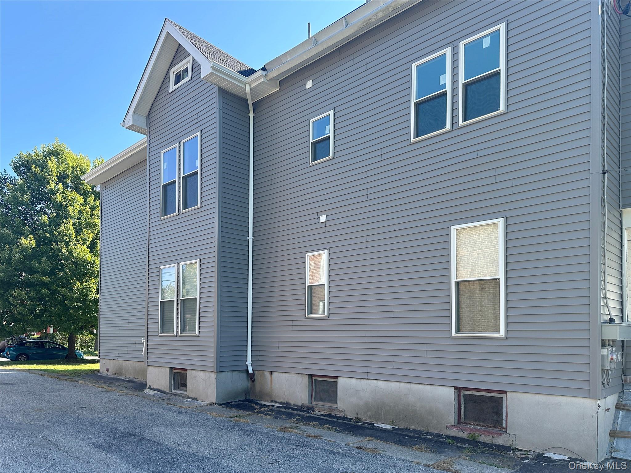 228 Mansion Street, Poughkeepsie, NY 12601