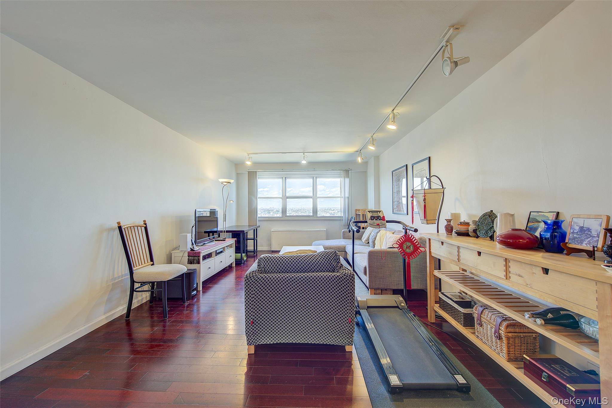 66-36 Yellowstone Boulevard # 17H, Forest Hills, NY 11375