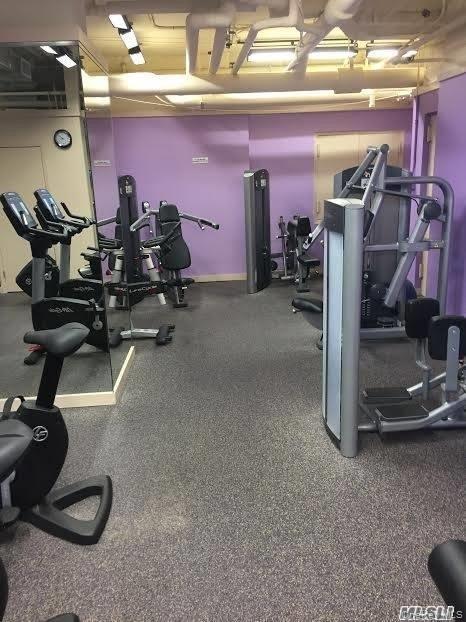 66-36 Yellowstone Boulevard # 17H, Forest Hills, NY 11375