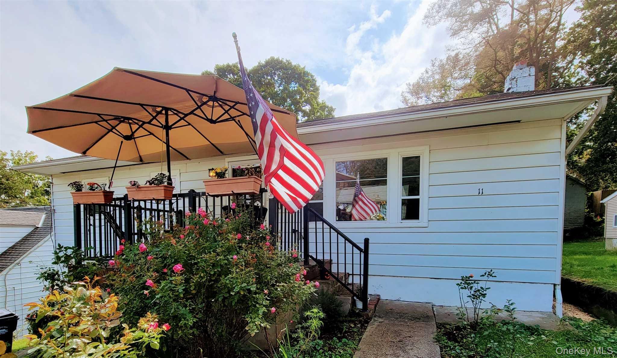 11 PARSONAGE Street, Cold Spring, NY 10516