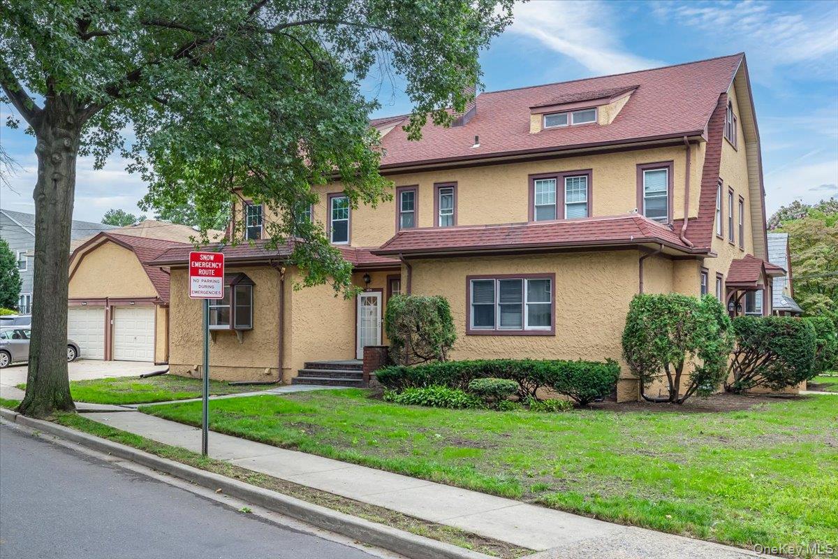 78 Violet Avenue # 1, Floral Park, NY 11001