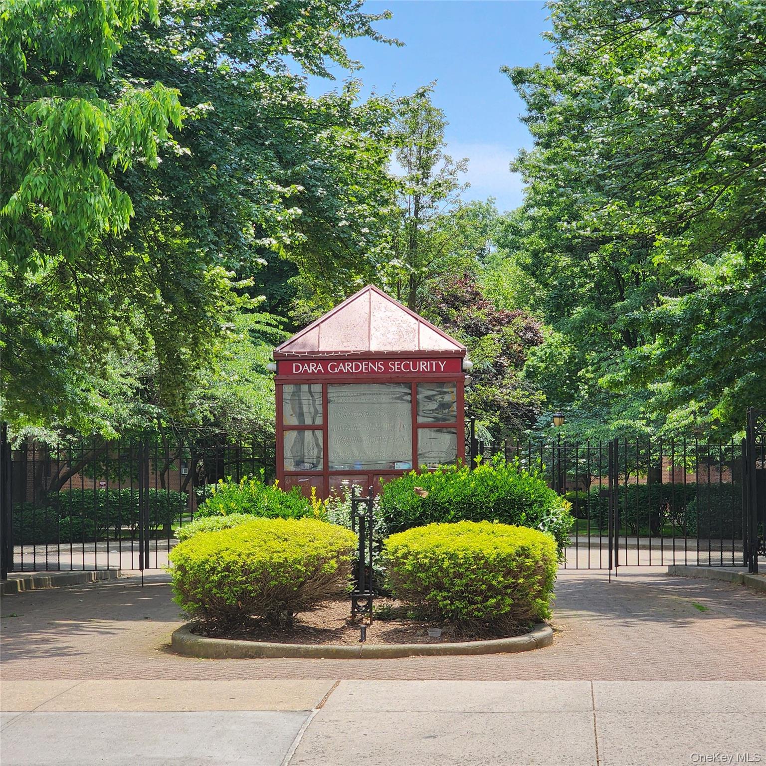 150-25 72 Road # 5K, Kew Garden Hills, NY 11367
