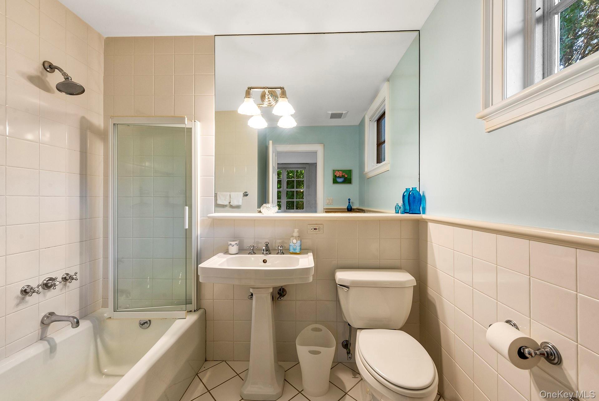 256 Main Street, Amagansett, NY 11930