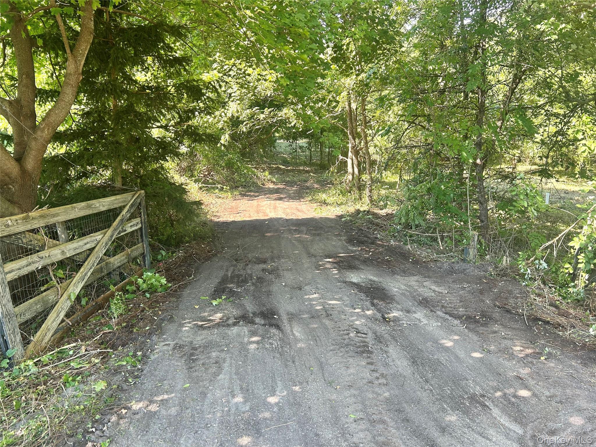 12 Talleur Road, Clinton Corners, NY